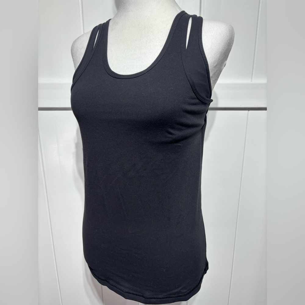 Lululemon athletica black 2-n-1 built in shelf bra tank